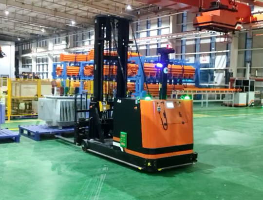 Forklift handling mobile robot